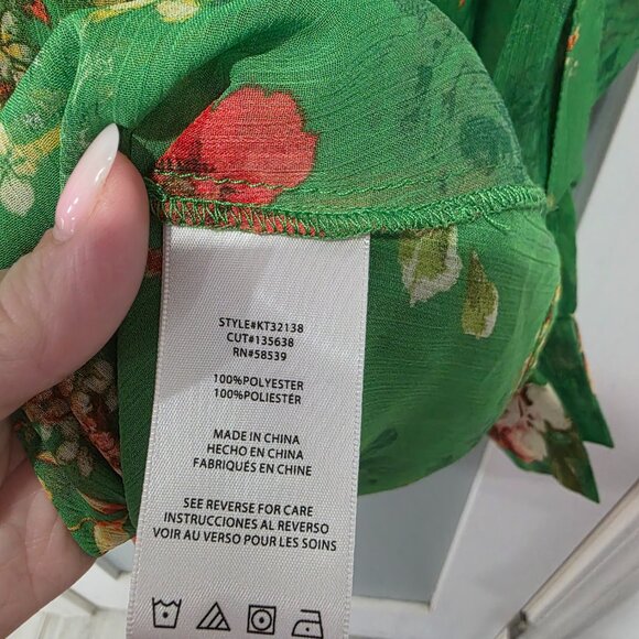 Kut From The Kloth Green Floral Button Up Blouse Women’s Large Sheer - Picture 5 of 6